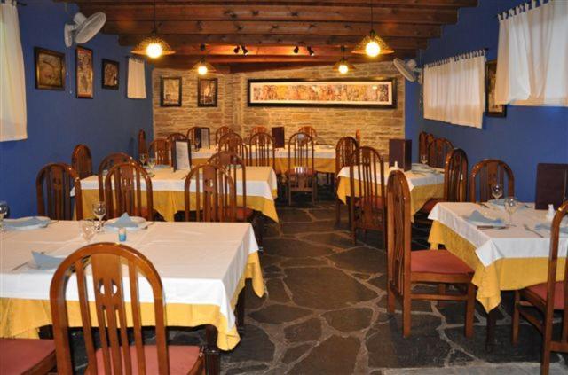 A Reigada Hotel Restaurante Grandas de Salime Exteriör bild